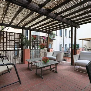 elegant-terrace-suite.it-lombardy.com/